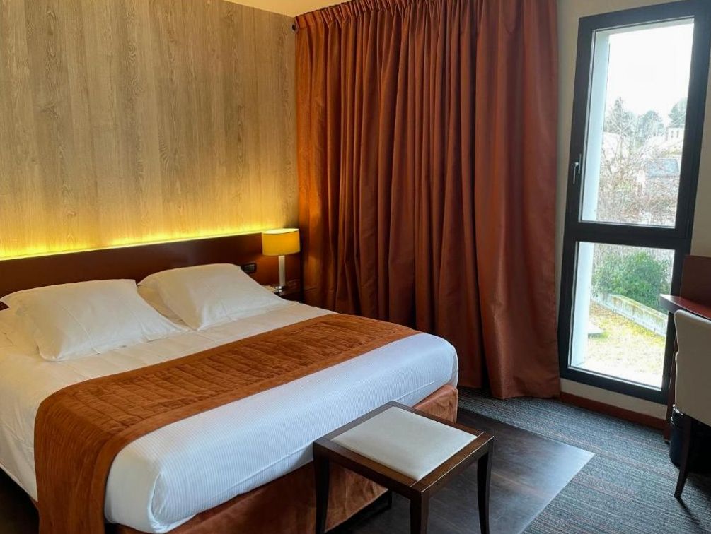 Suite Romantique avec vue sur Bordeaux